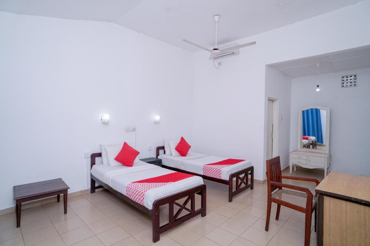 Oyo 384 Dilena Beach Resort Unawatuna Camera foto